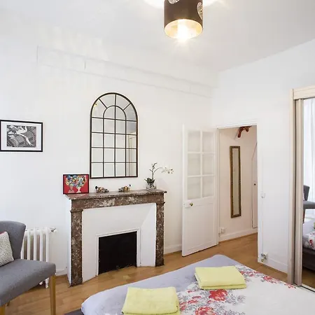 Appartement Notre-Dame Apartment *